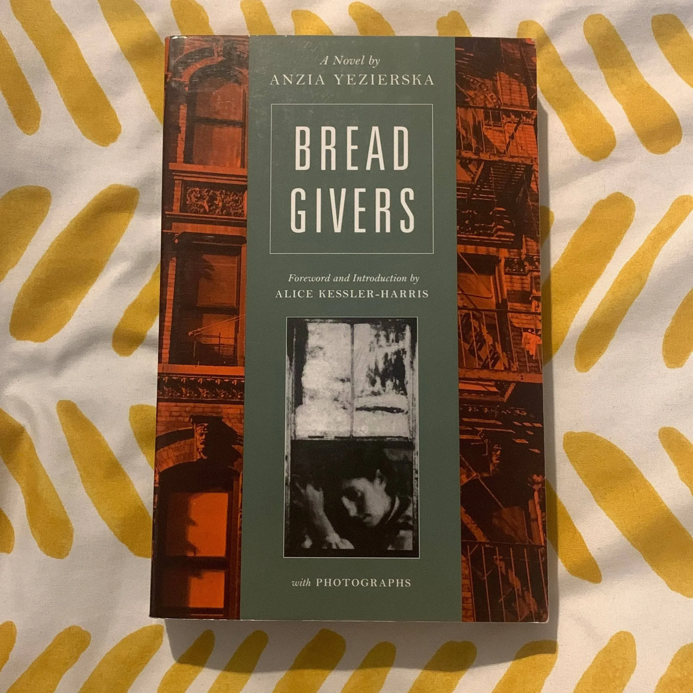 Bread Givers: A Novel (eBook)