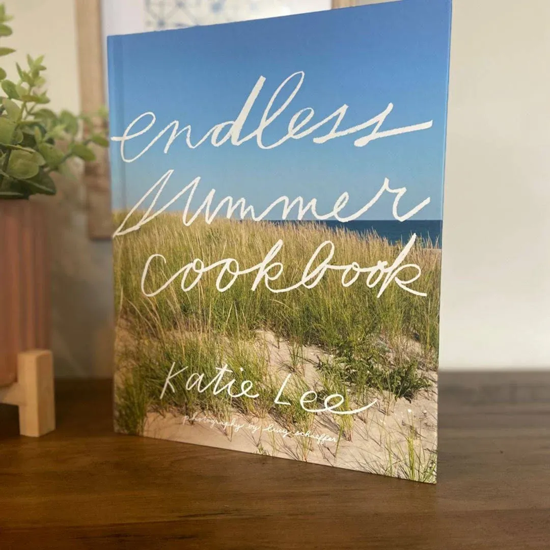 Endless Summer Cookbook [Book]