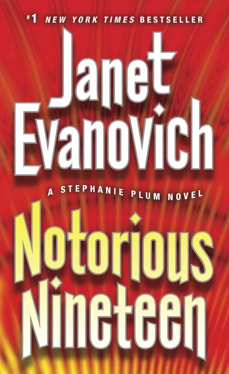 **BRAND NEW**Notorious Nineteen: A Stephanie Plum Novel: By Janet Evanovich