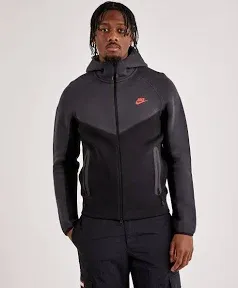 Nike Men's Sport