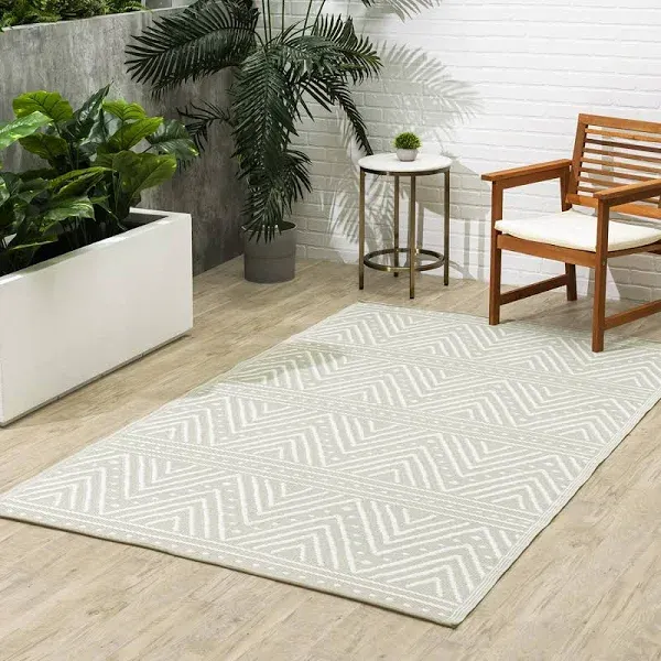 Fab Habitat Patan Outdoor Rug