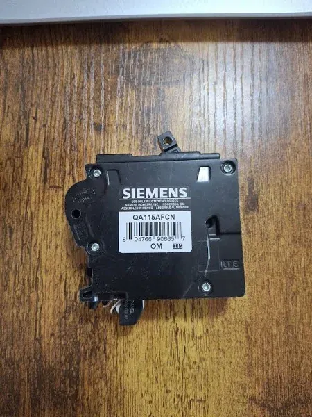 1 - Siemens QA115AFCN Combo Type ARC Fault Circuit Breaker - 15A - 10Ka - 120V