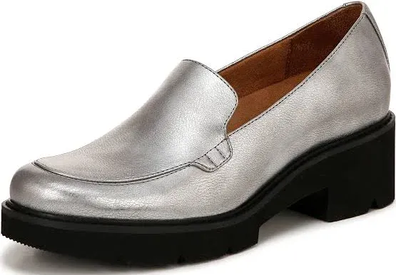 Naturalizer Women's Darry Slip-On Lightweight Lug Sole Heeled Loafer