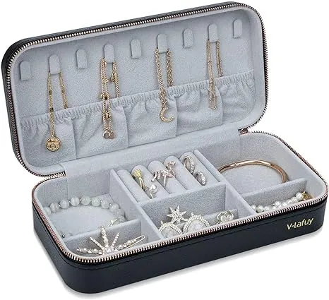 V-LAFUY Travel Jewelry Organizer, Travel Jewelry Box for Women, Portable Small Jewellery Box for Rings Earrings Necklaces Bracelets Watch, Black C