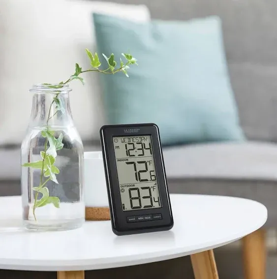 La Crosse Technology Battery-Powered LCD Wireless 2-Piece Digital Weather Thermometer Station with Hygrometer and Calendar