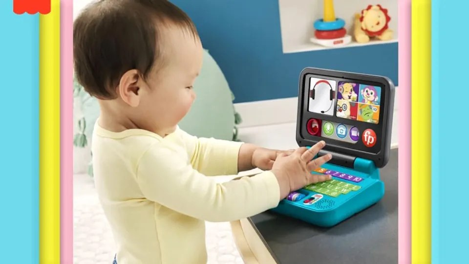 Fisher-Price Laugh & Learn Let's Connect Laptop